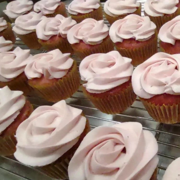 Pink Lemonade Cupcakes (6 Pack)